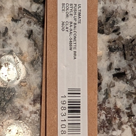 SKIMS Smooth Tan Bra - Picture 2 of 2